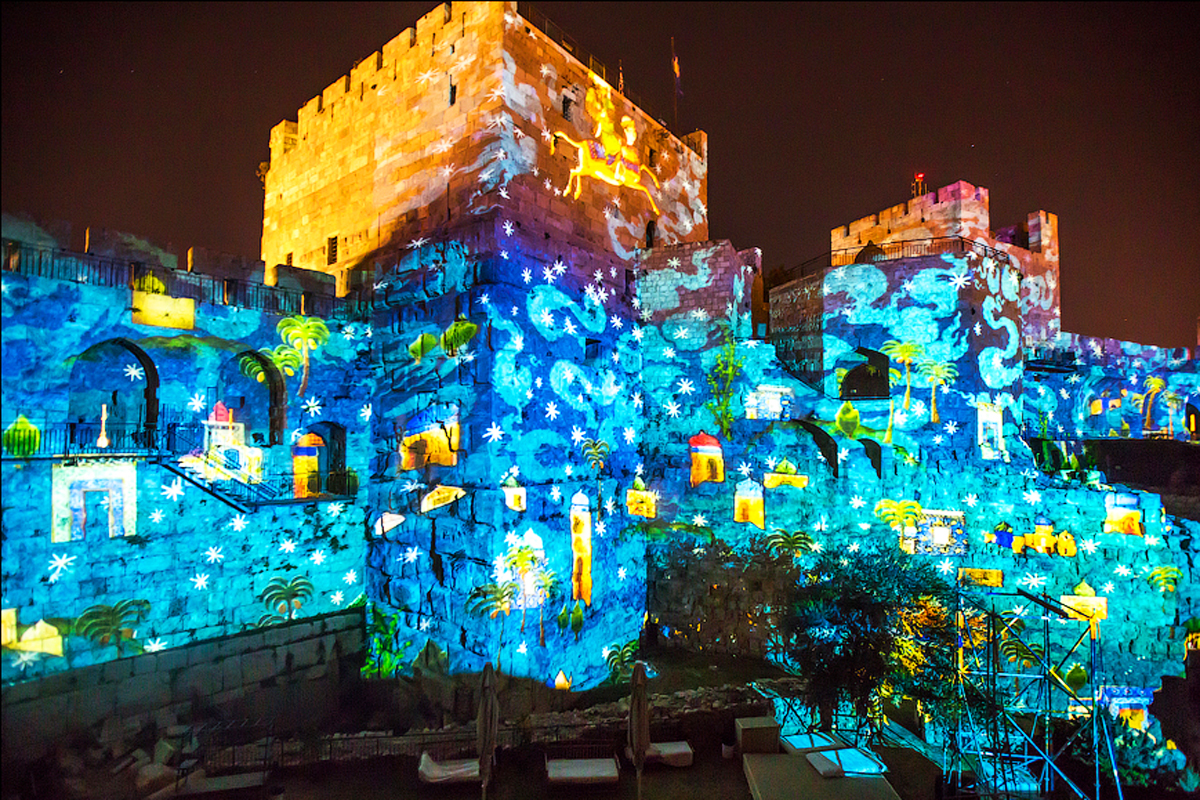 svetovoe-shou-v-muzee-bashnya-davida